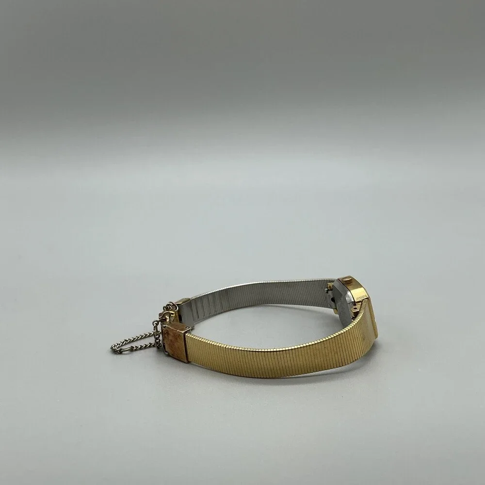 Vintage Pulsar Womens Watch 16mm Black Dial Gold Tone Y590-5549 New Battery 6
